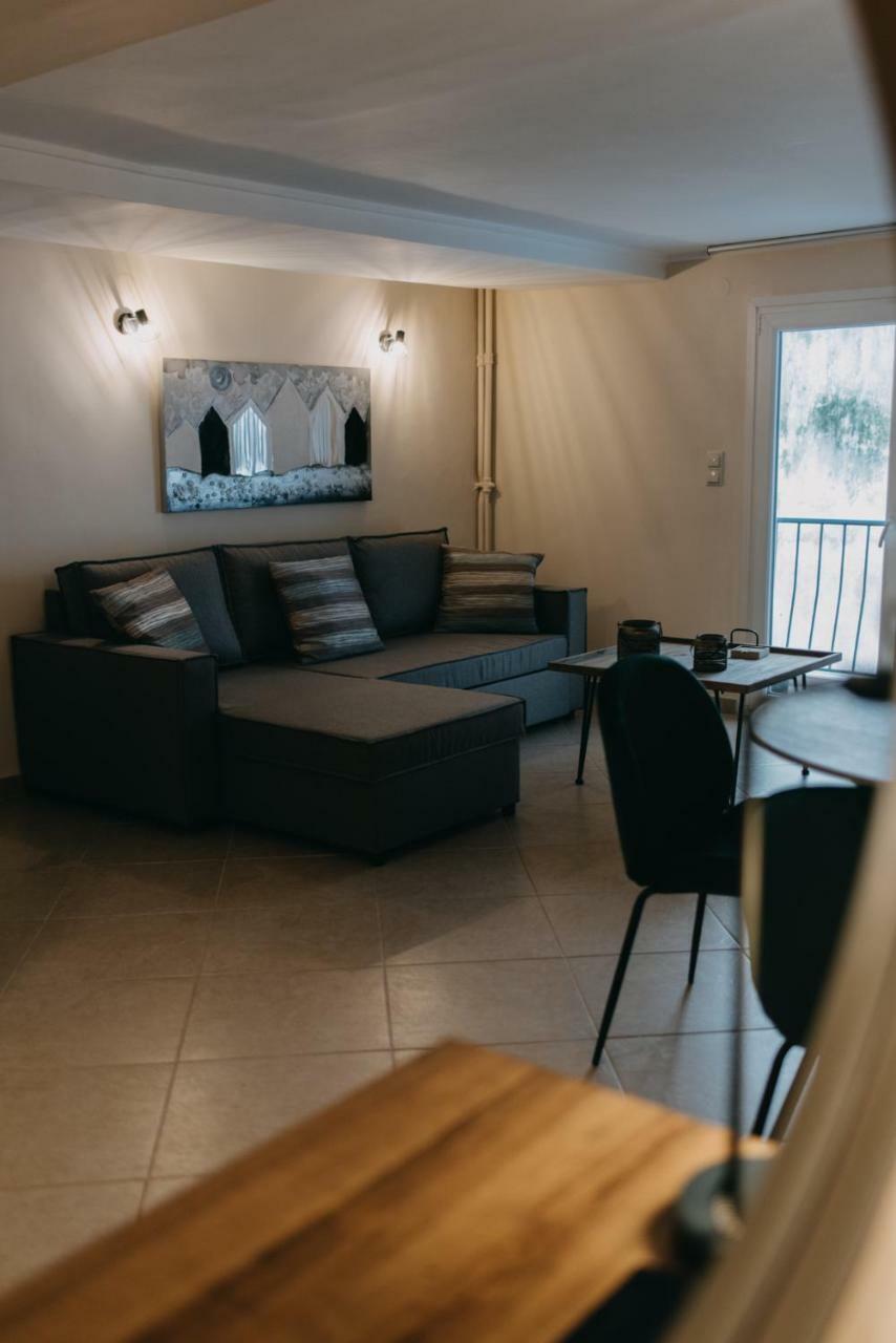 Best House, Central Luxury Apartment, Agiou Nikolaou, Patra Exterior photo